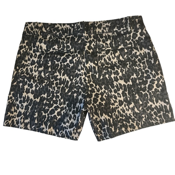 Isaac Mizrahi Animal Print Shorts. - Picture 2 of 3